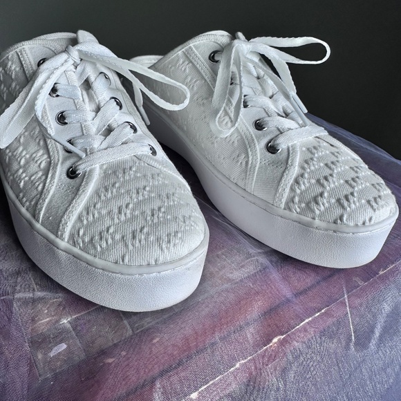 Michael Kors White Denim Platform Mules - Picture 4 of 9